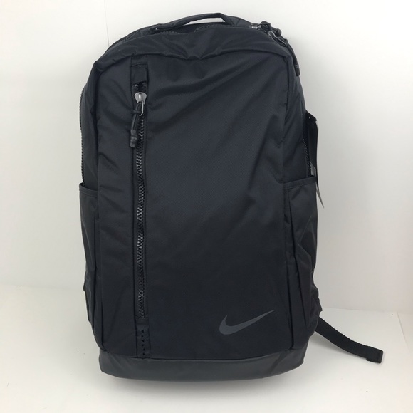 nike backpack with chest strap